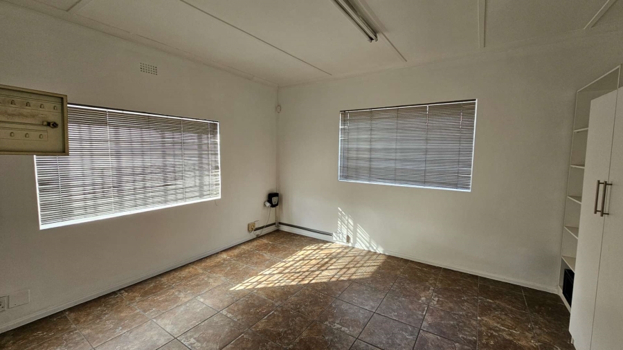 To Let commercial Property for Rent in Beaconvale Western Cape